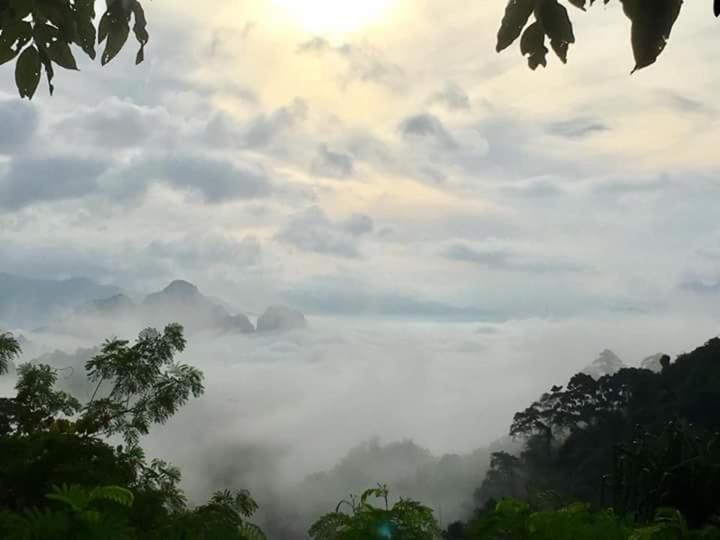 Khaosok River Camp Khao Sok National Park Exterior photo
