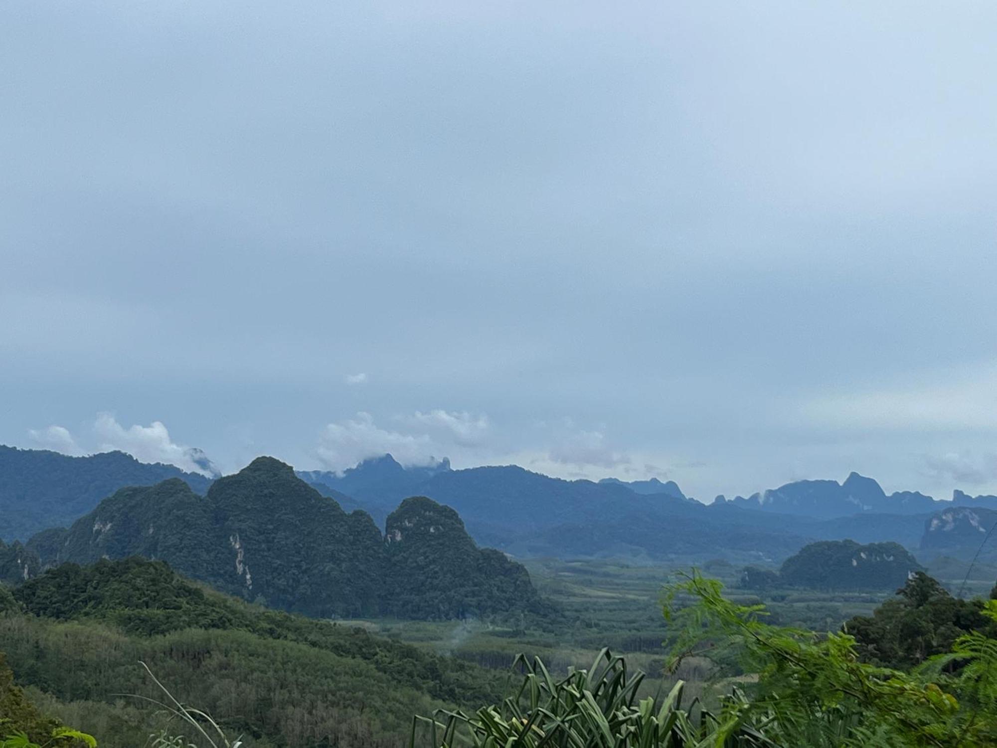 Khaosok River Camp Khao Sok National Park Exterior photo