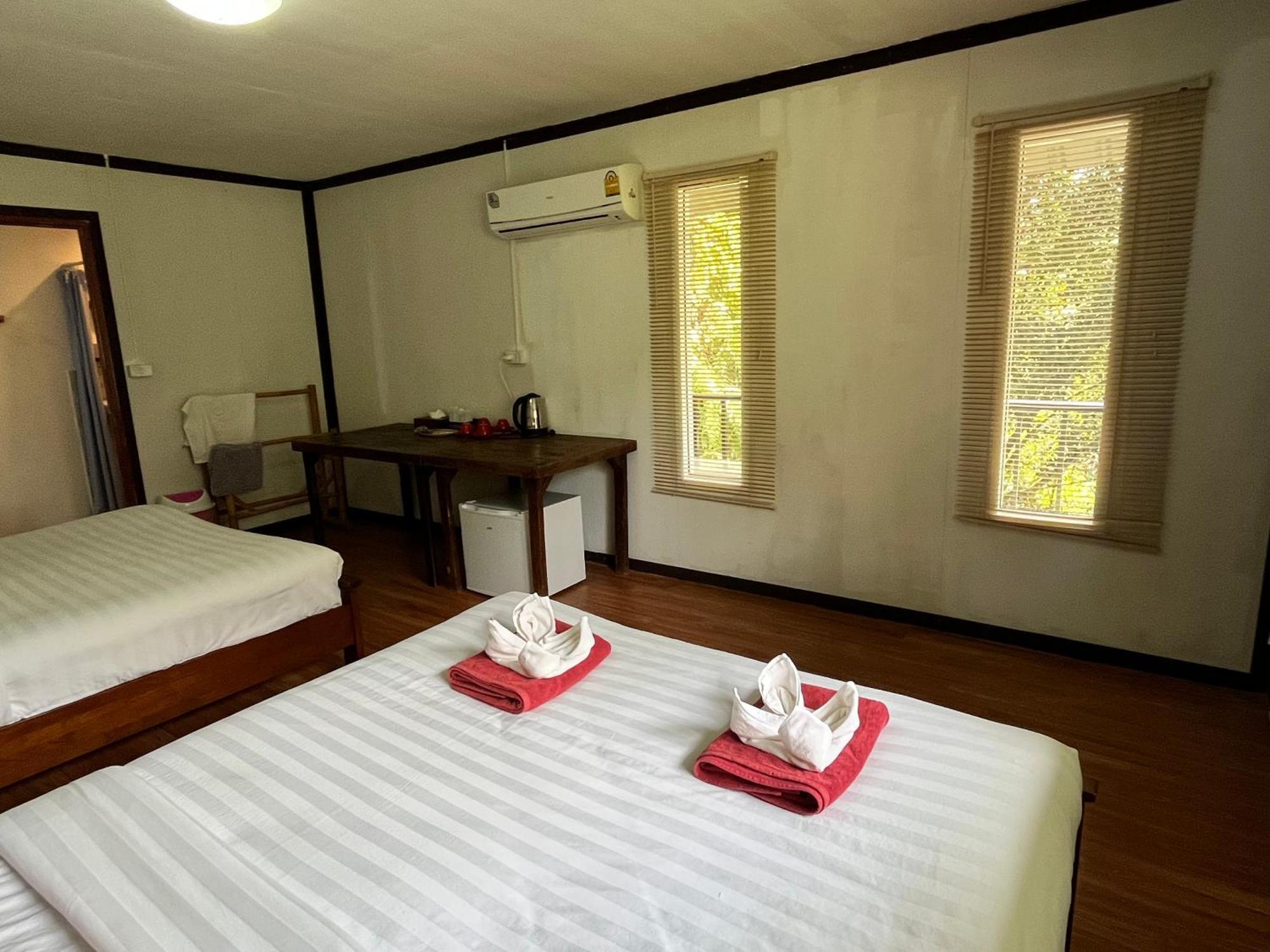 Khaosok River Camp Khao Sok National Park Exterior photo