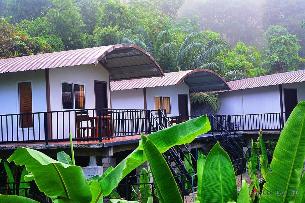 Khaosok River Camp Khao Sok National Park Exterior photo